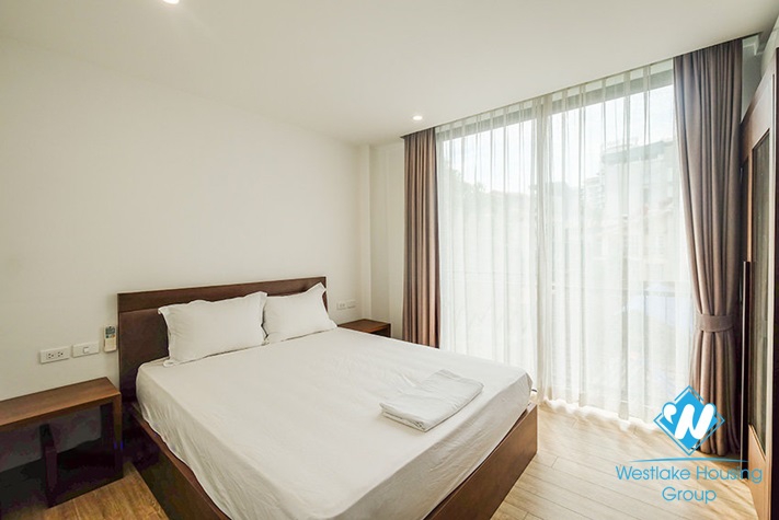 Brightly and cozy three bedrooms apartment for lease in Xuan Dieu, Tay Ho